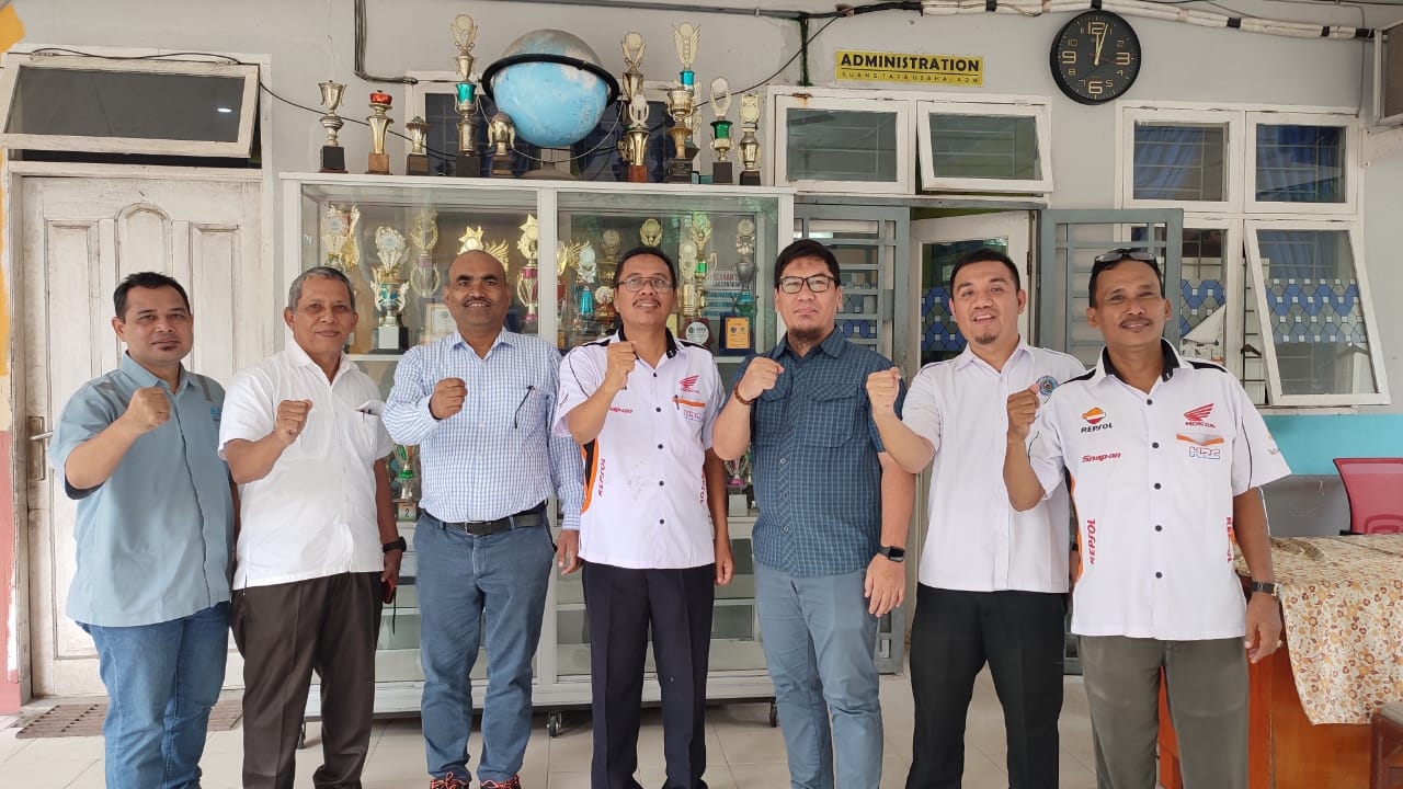 Visitasi PT. Alliance World Sei Mangkei ke SMK Swasta Satrya Budi 1 Perdagangan