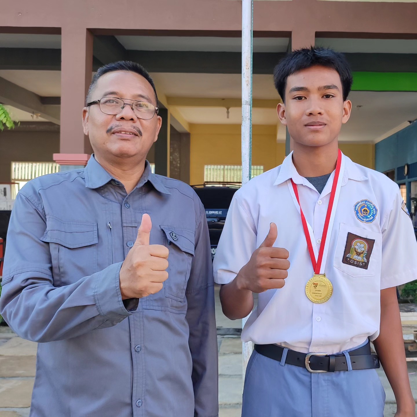 Juara 1! Siswa SMK Swasta Satrya Budi 1 Perdagangan Raih Prestasi Gemilang dalam Kejuaraan Volley PORKAB Simalungun