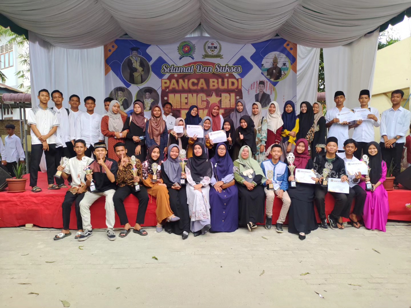 SMK Swasta Satrya Budi 1 Perdagangan Memperoleh Prestasi Gemilang di "Panca Budi Mencari Bakat – Palestine: A Voice For Humanity"