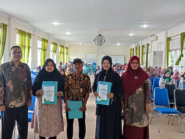 Pembagian Raport dan Apresiasi Prestasi Siswa/i SMK Swasta Satrya Budi 1 Perdagangan