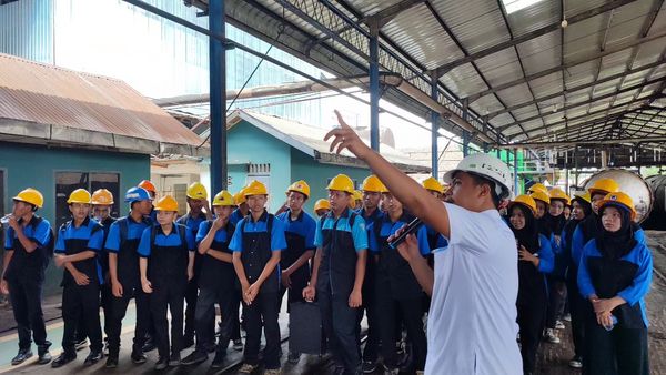 Kunjungan Industri SMK Swasta Satrya Budi 1 Perdagangan ke PT. Perkebunan Nusantara IV Regional I PKS Sei Mangkei Kunjungan Industri SMK Swasta Satrya Budi 1 Perdagangan ke PT. Perkebunan Nusantara IV Regional I PKS Sei Mangkei