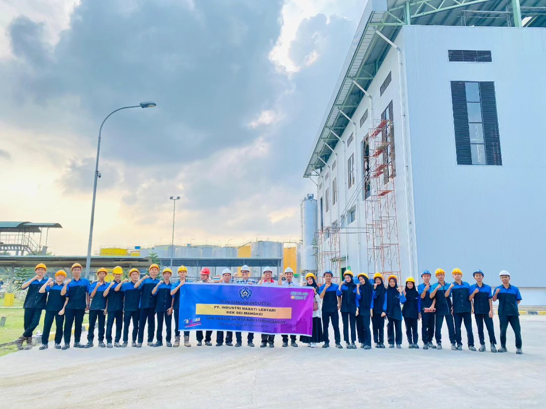 Kunjungan Industri SMK Swasta Satrya Budi 1 Perdagangan ke PT. Industri Nabati Lestari Sei Mangkei