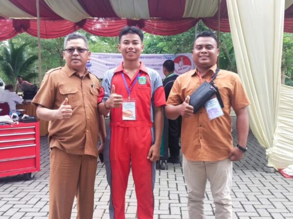 Kegiatan Lomba Kompetensi Siswa (LKS) SMK Tingkat Provinsi Sumatera Utara Tahun 2024 Kegiatan Lomba Kompetensi Siswa (LKS) SMK Tingkat Provinsi Sumatera Utara Tahun 2024