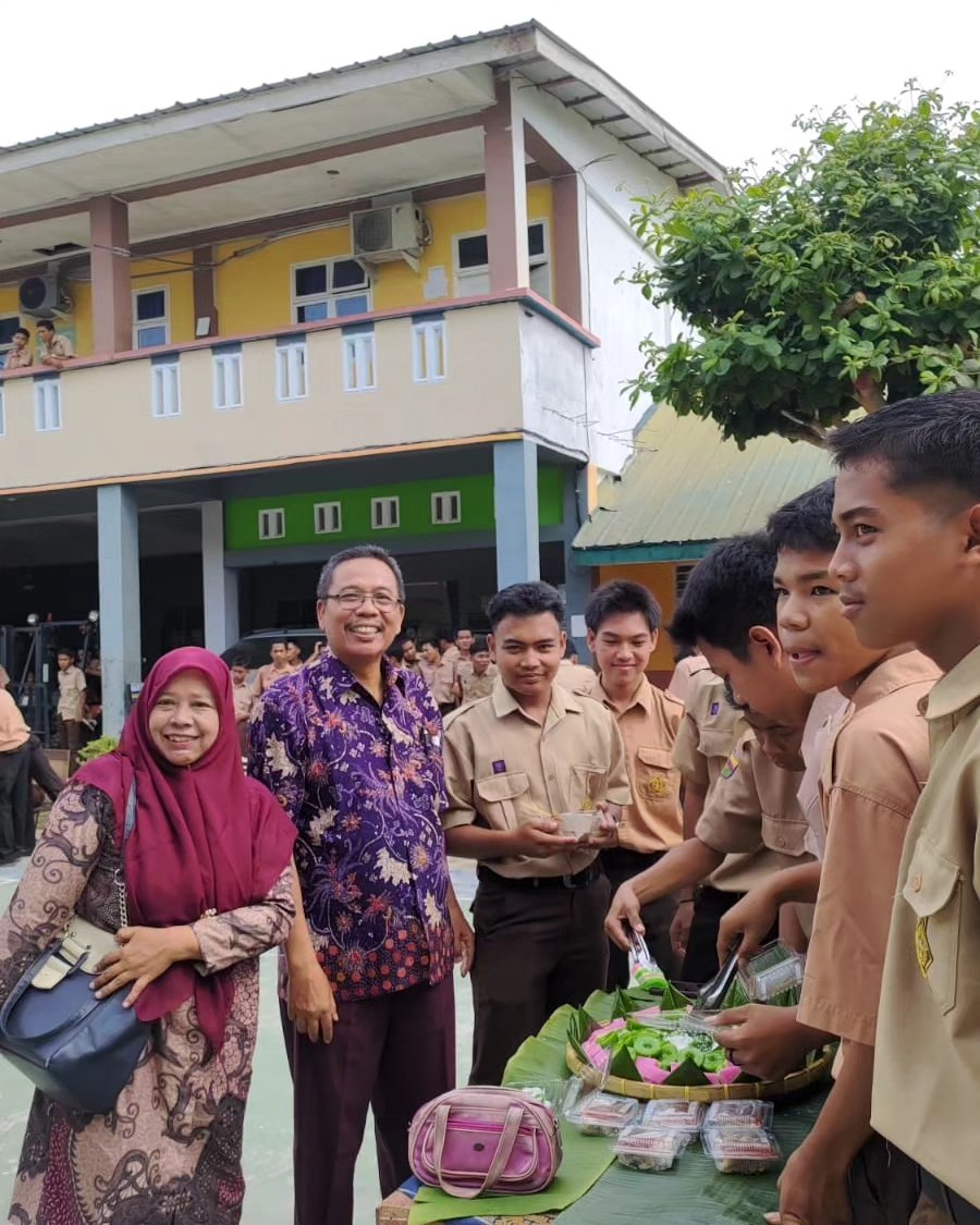 Kegiatan Pasar Mini SMK Swasta Satrya Budi 1 Perdagangan Menumbuhkan Jiwa Wirausaha Siswa Kelas X