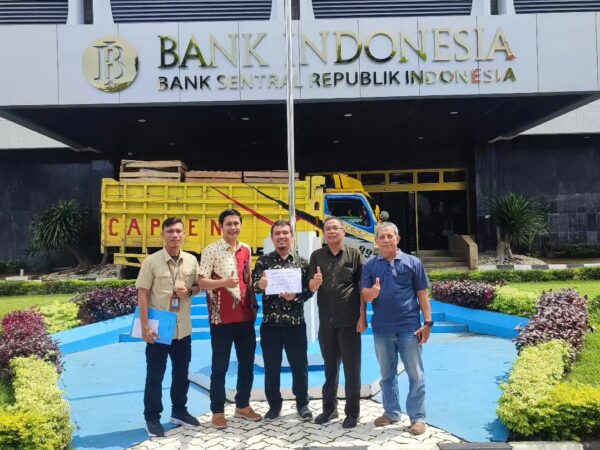 Hibah Peralatan Kantor KPw Bank Indonesia Pematang Siantar kepada SMK Swasta Satrya Budi 1 Perdagangan