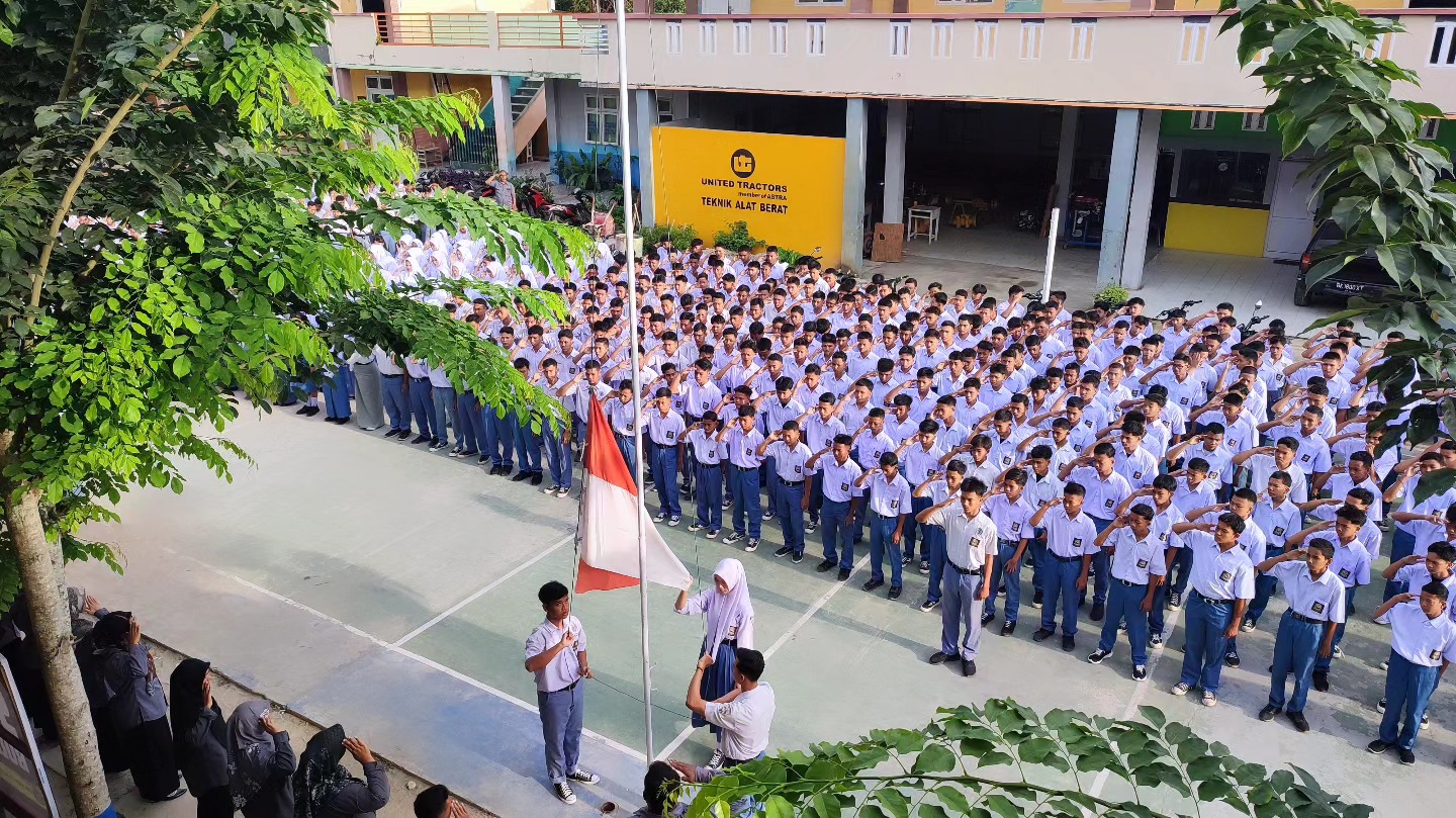 Pelaksanaan Upacara Bendera Perdana pada Tahun Pelajaran 2024/2025