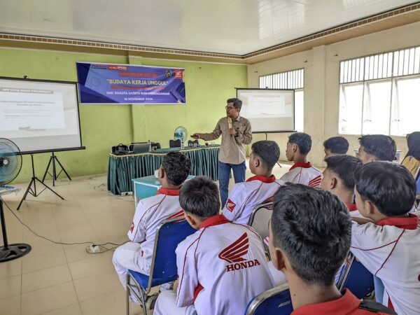 Guru Tamu PT. Indako Trading Coy Medan Inspirasi Siswa SMK Satrya Budi 1 Perdagangan Guru Tamu PT. Indako Trading Coy Medan Inspirasi Siswa SMK Satrya Budi 1 Perdagangan