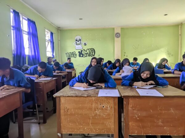 100 Siswa/i SMK Swasta Satrya Budi 1 Perdagangan Antusias Ikuti TRY OUT UTBK 2024 100 Siswa/i SMK Swasta Satrya Budi 1 Perdagangan Antusias Ikuti TRY OUT UTBK 2024