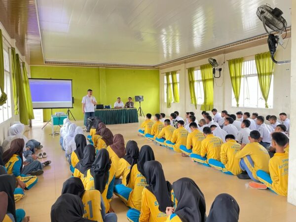 SMK Swasta Satrya Budi 1 Perdagangan Gelar Sosialisasi Dunia Kerja bersama Kadin Sumut dan BLK Medan