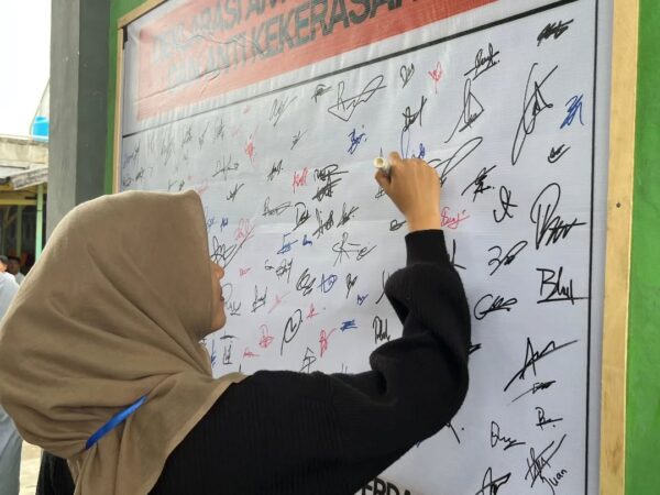 Siswa Baru SMK Satrya Budi Deklarasi Anti Bullying dan Anti Kekerasan