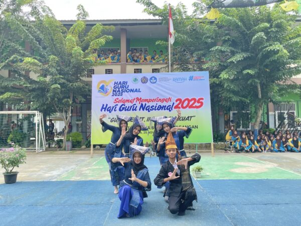 Sambut Hari Guru Nasional 2025, OSIS SMK Satrya Budi 1 Perdagangan Gelar Lomba Tari Modern