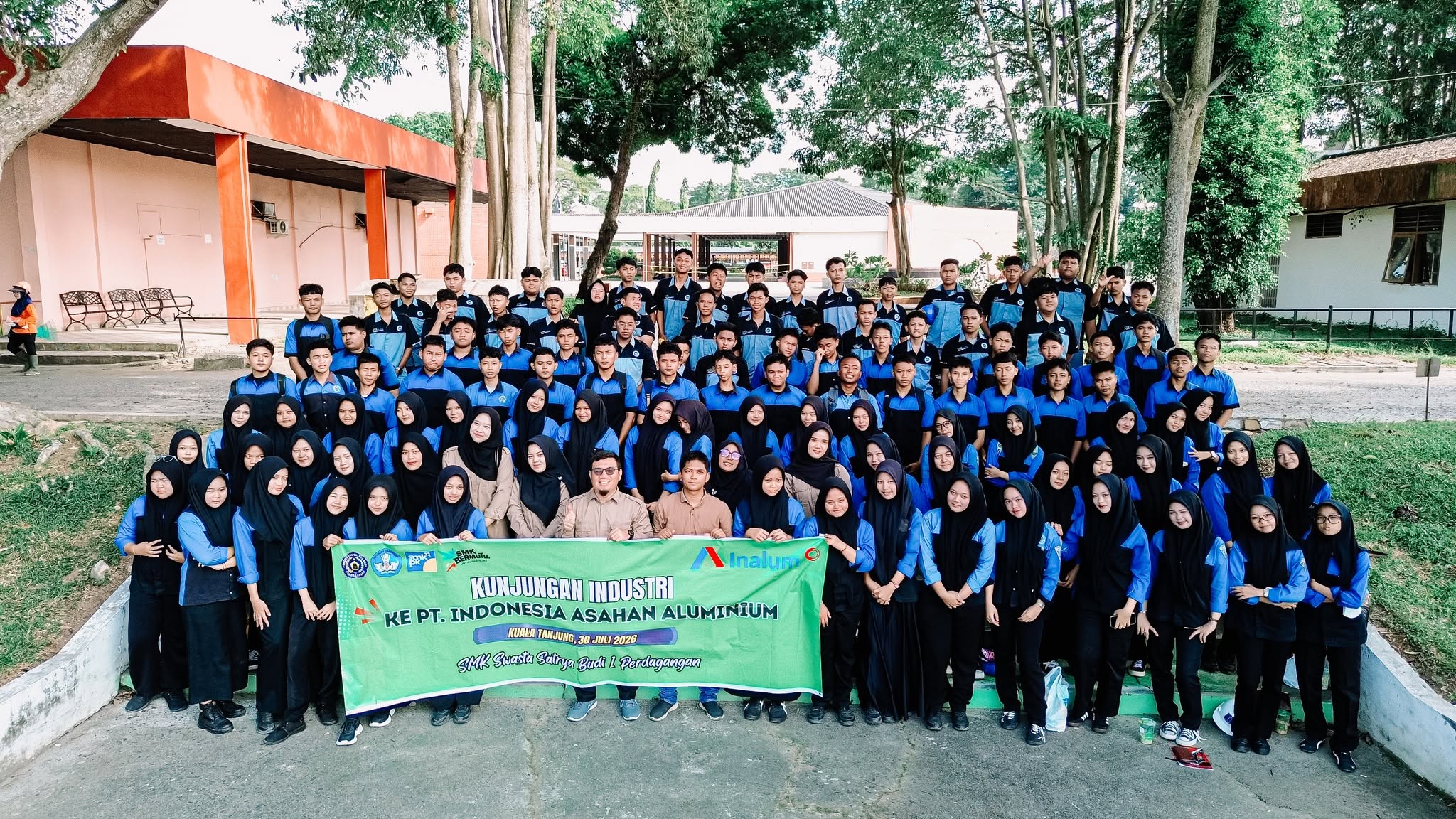 Kunjungan Industri PT INALUM, Siswa SMK Satrya Budi 1 Perdagangan Kenali Dunia Aluminium Kunjungan Industri PT INALUM, Siswa SMK Satrya Budi 1 Perdagangan Kenali Dunia Aluminium